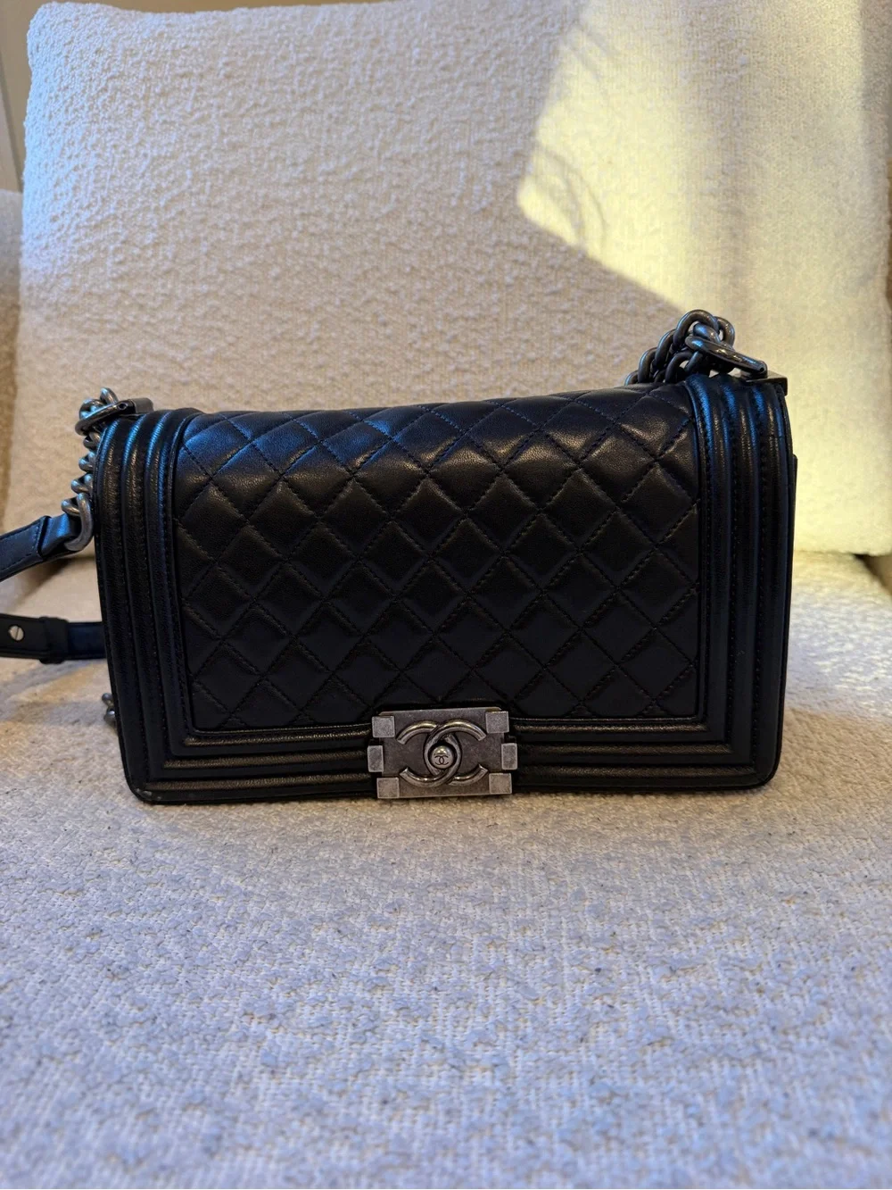 Chanel Black Leather medium Boy Bag